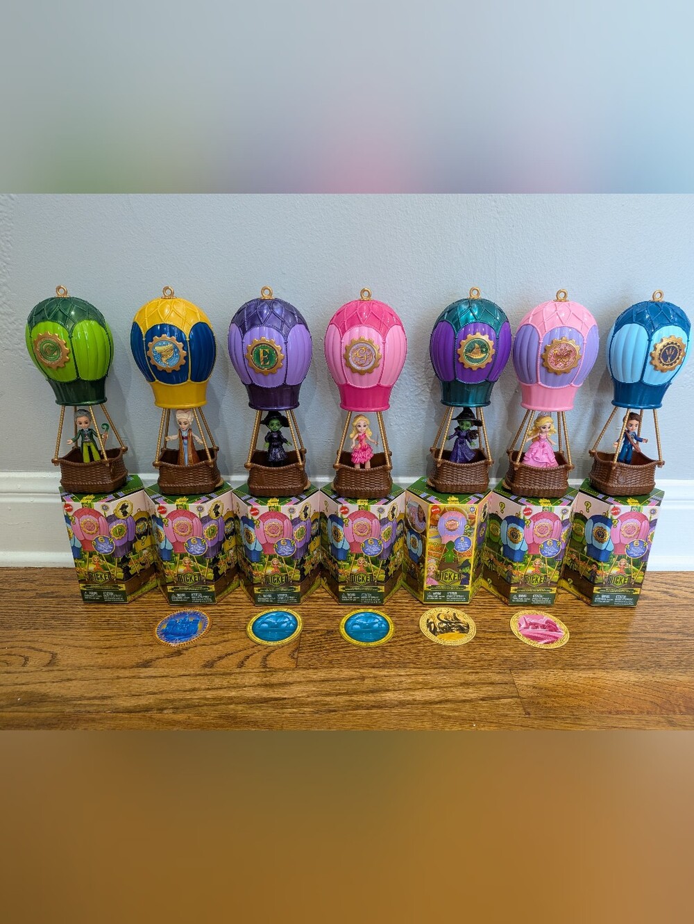 NEW Complete set of 7 Wicked Ozian balloons with mini figures blind boxes Glinda